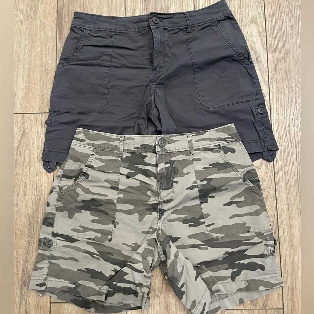 Pair of 2 Women's Social Standard Grey and Camouflage Cargo Shorts - size medium - Picture 1 of 3